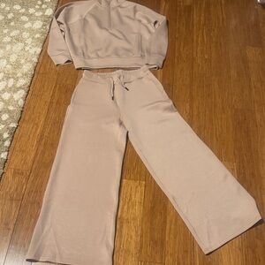 NWOT Vintage Havana 2 pc Beige Wide Leg Pants set